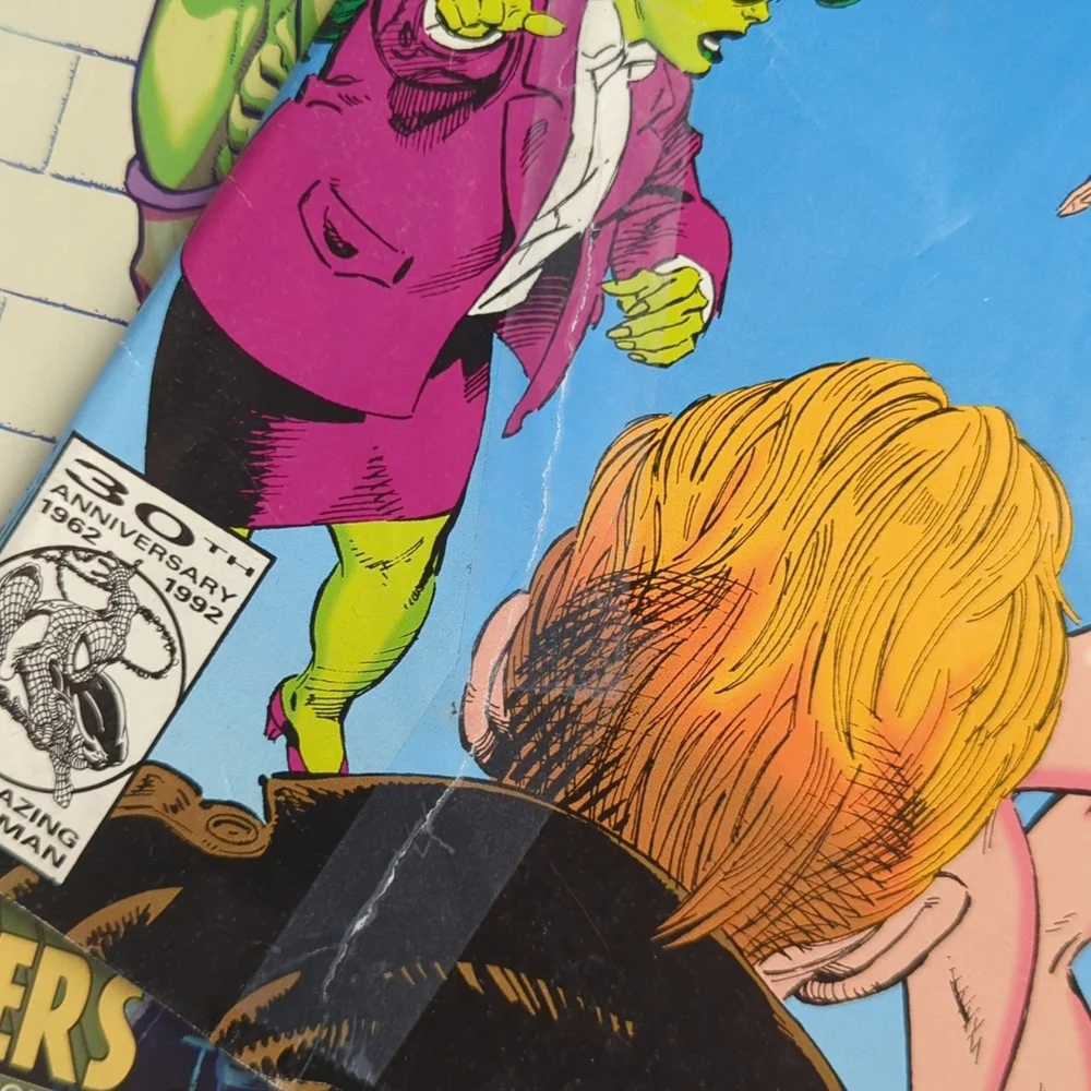 Collector's DC Comic bundle - Picture 9 of 9